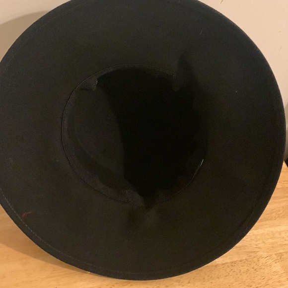 Hat - Picture 6 of 8